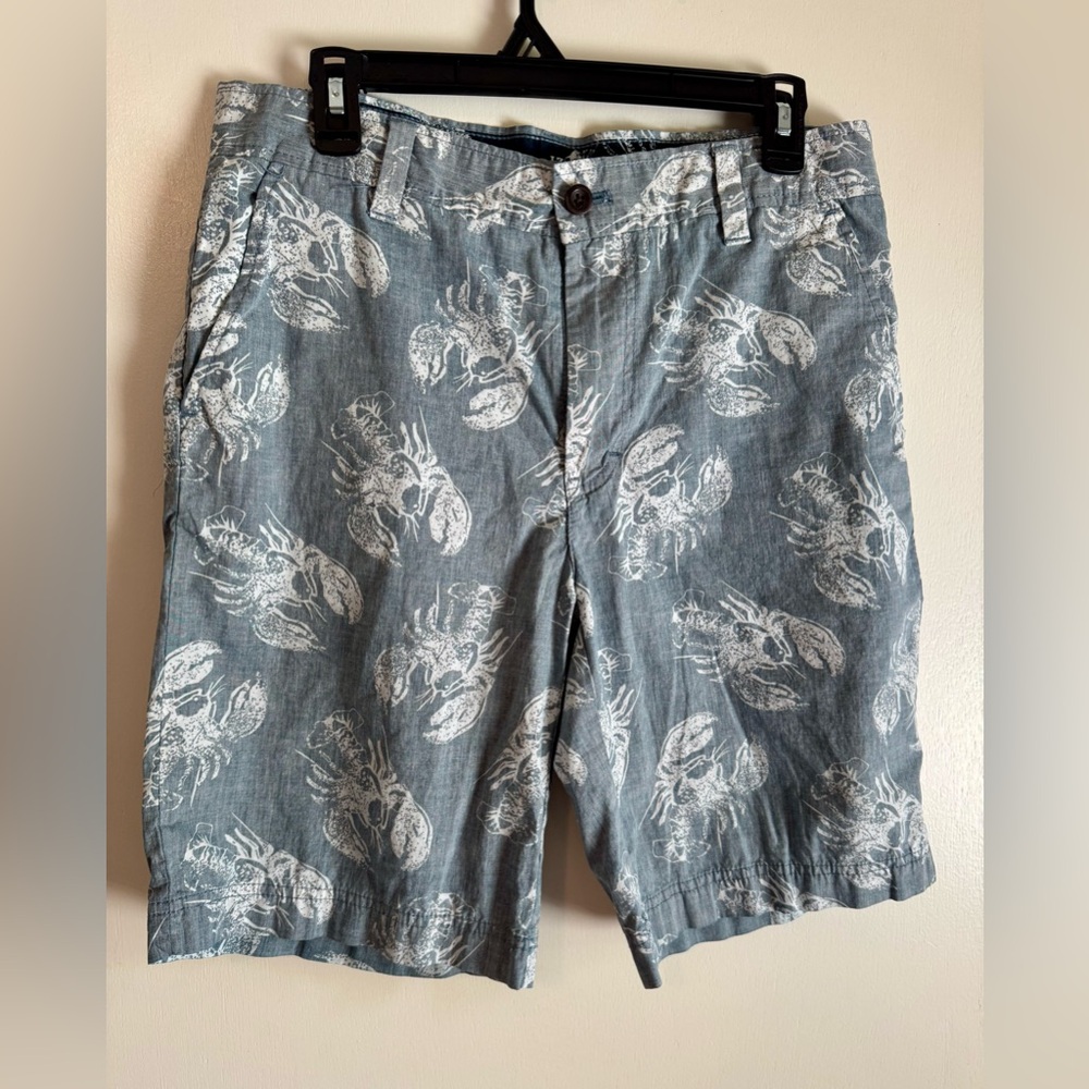 Izod Saltwater Lobster Pattern Men's Shorts Size 30, 9.5inseam